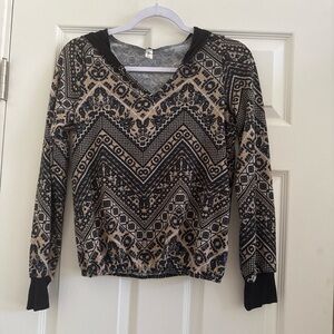 Black tribal print hoodie V-Neck Sweater